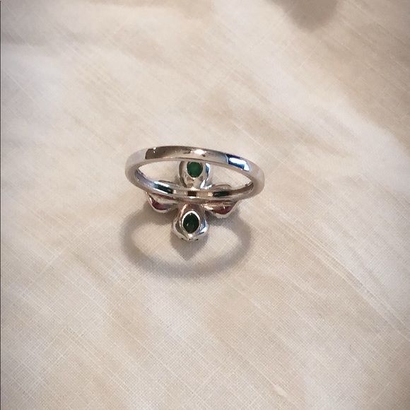 Natural Emerald Four Leaf Clover Ring - Picture 4 of 5
